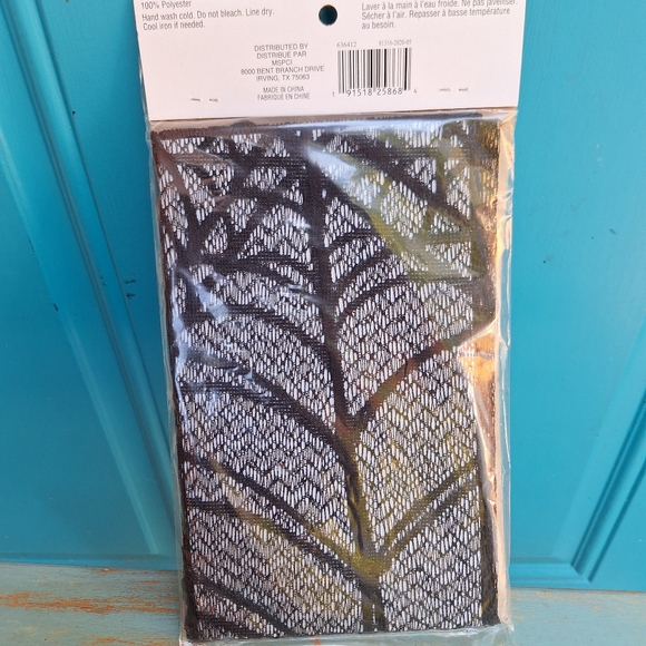 Halloween Table Cloth Spider Web Table Topper Party Centerpiece New with Tag - Picture 7 of 11